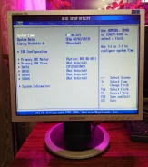 Samsung. 17", ���������� �� (LCD, LED, QLED) ����