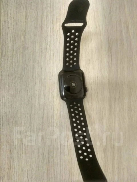 Apple Watch SE Nike. GPS, NFC, IP68 ����
