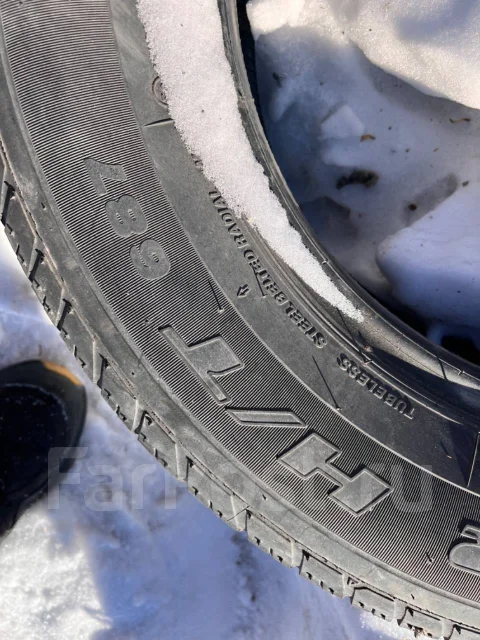 Bridgestone Dueler H/T 687. �����������, �/�, ����� 40 % ����