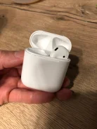 Apple AirPods ����