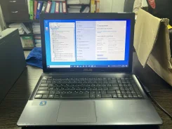 Asus. 15.6", 2,4����, ��� 4 ��, ���� 120���, WiFi, Bluetooth, ����������� �� 2��. ����