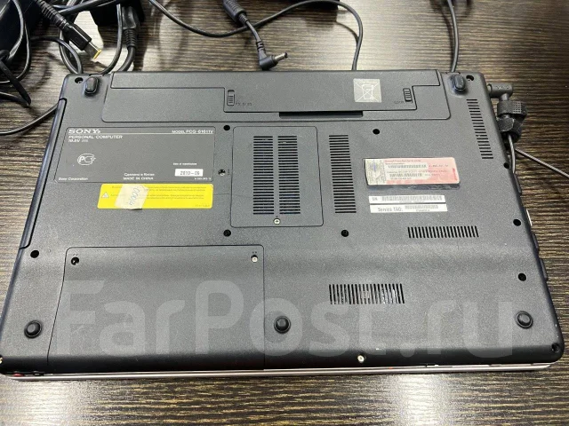 Sony VAIO PCG. 15.6", 2,2����, ��� 4 ��, ���� 320���, WiFi: 1, Bluetooth: 1, ����������� �� 2��. ����