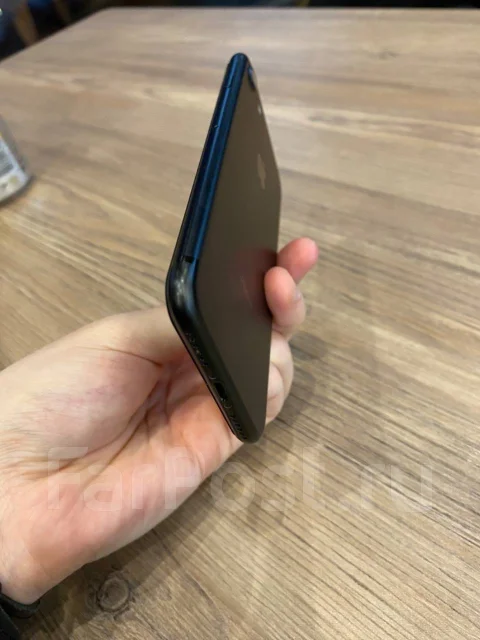Apple iPhone 7. �/�, 32 ��, ������, 3G, 4G LTE ����