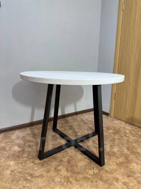 Круглый обеденный стол из массива Дуба от LoftPlace VL, новый, в ...