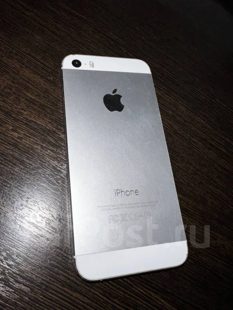 Apple iPhone 5s. �/�, 64 ��, �����, �����������, 3G, 4G LTE ����