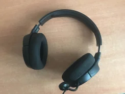 SteelSeries Arctis 1 ����