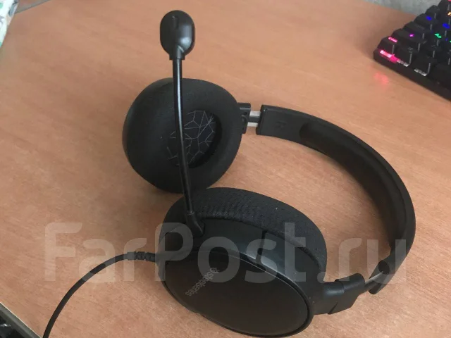 SteelSeries Arctis 1 ����