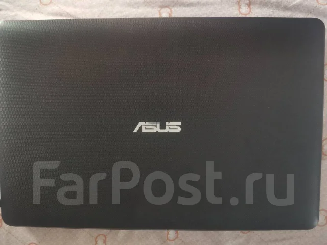 Asus X751L. 17.3", 1,6����, ��� 8 ��, ���� 750���, WiFi: 1, Bluetooth: 1, ����������� �� 6��. ����