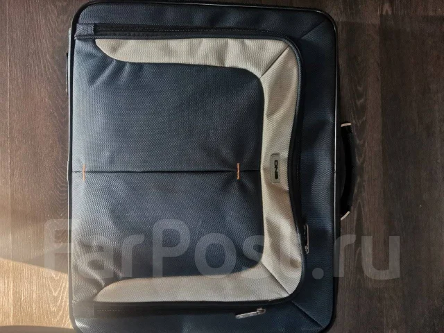 Asus X751L. 17.3", 1,6����, ��� 8 ��, ���� 750���, WiFi: 1, Bluetooth: 1, ����������� �� 6��. ����