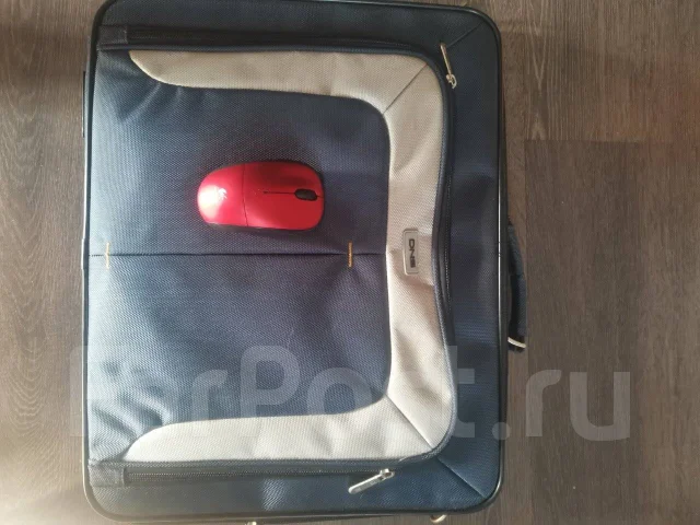 Asus X751L. 17.3", 1,6����, ��� 8 ��, ���� 750���, WiFi: 1, Bluetooth: 1, ����������� �� 6��. ����