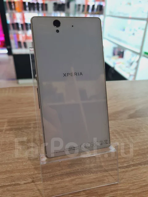 Sony Xperia Z. �/�, 16 ��, �����, 4G LTE ����