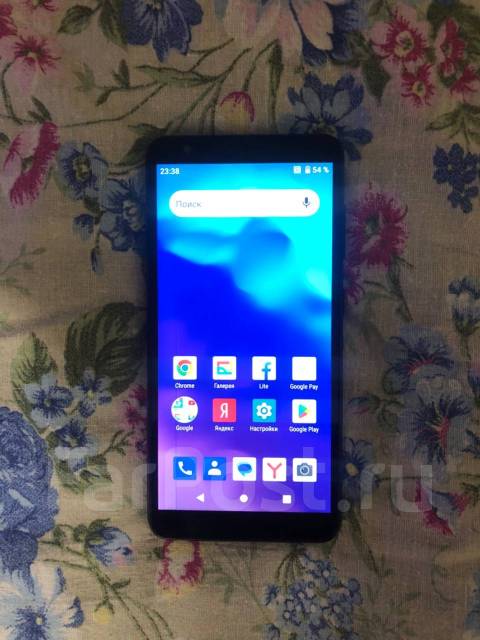 Продам сотовый телефон ZTE, б/у, в наличии. Цена: 1 500₽ во Владивостоке