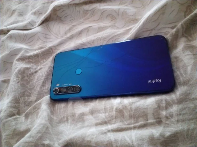 Xiaomi Redmi 8. �/�, 32 ��, �����, 3G, 4G LTE, Dual-SIM, NFC ����
