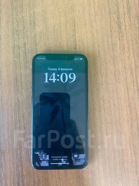 Apple iPhone X. �/�, 64 ��, ������, 4G LTE, NFC ����