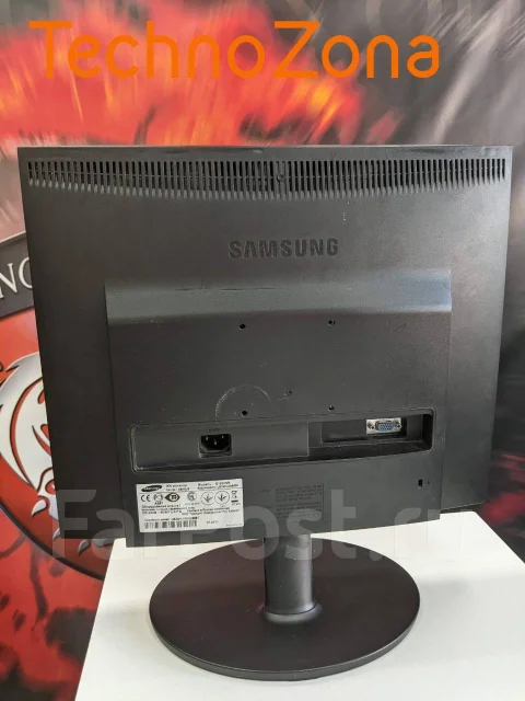 Samsung. 19", ���������� �� (LCD, LED, QLED) ����