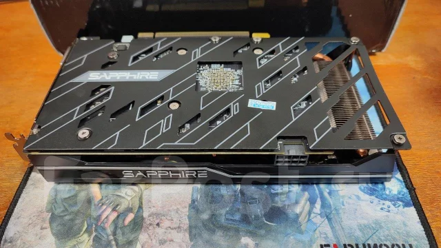 Radeon RX 580 ����