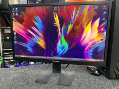 ViewSonic. 24", ���������� �� (LCD, LED, QLED) ����