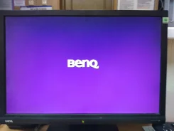 BenQ. 22", ���������� OLED ����