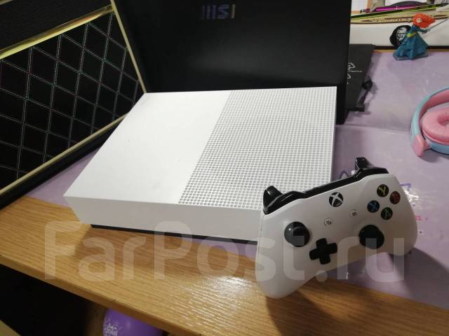 Xbox One S All Digital Edition 1TB, б/у, в наличии. Цена: 10 000₽ во ...