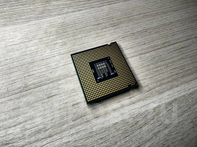 Intel Pentium E5700 ����