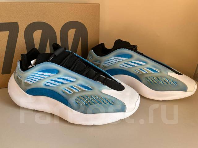 Adidas hot sale boost 42