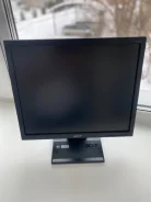 Acer. 17" ����