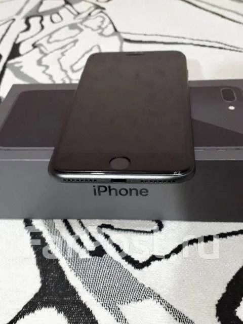 Apple iPhone 8 Plus. �/�, 64 ��, ������, 3G, 4G LTE, NFC ����