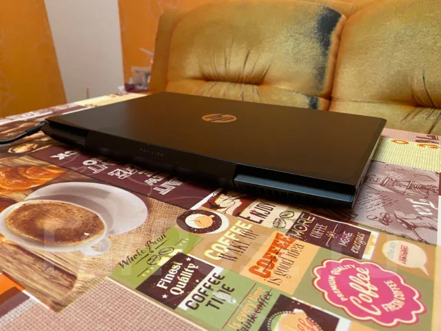 HP Pavilion Gaming 15. 15", 1,8����, ��� 8 ��, ���� 915���, WiFi: 1, Bluetooth: 1 ����