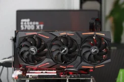 Radeon RX 5700 XT ����