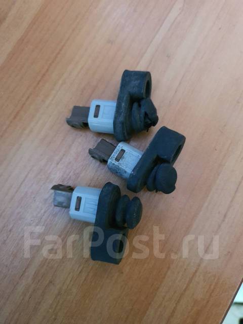 Концевик двери nissan terrano regulus купить во Владивостоке по цене ...