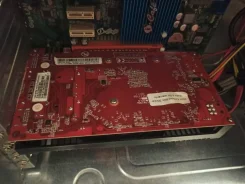 GeForce GTS 250 ����