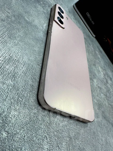 Samsung Galaxy S22+. �/�, 256 ��, ������� ����