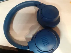 JBL Tune 710BT ����