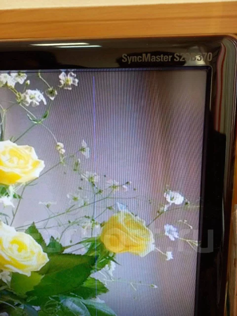 Samsung. 23", ���������� �� (LCD, LED, QLED) ����