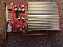 GeForce 6600 GT ����