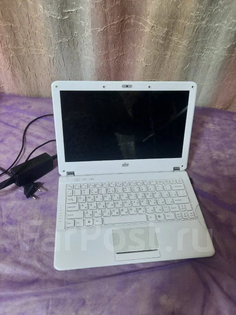 DNS Mini 0122306. ��� 24 ��, WiFi: 1, Bluetooth: 1 ����
