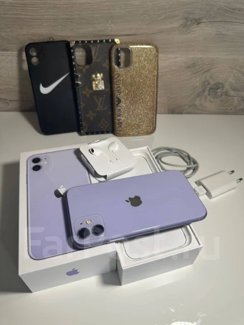 Apple iPhone 11. �/�, 64 ��, ����������, 3G, 4G LTE, NFC ����
