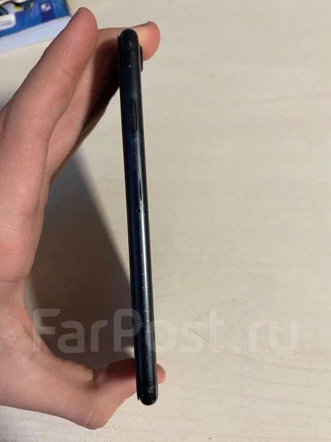 Apple iPhone 7. �/�, 32 ��, ������, 4G LTE, NFC ����