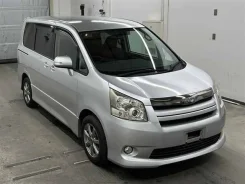 Toyota Noah. �������, ��������, 2.0 (158��.�.), ������, 106 000����. ��, �/�. ��� ����� �� ������������ ����