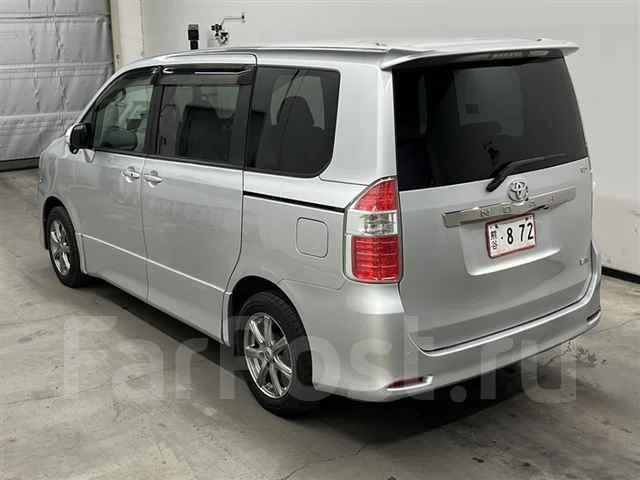 Toyota Noah. �������, ��������, 2.0 (158��.�.), ������, 106 000����. ��, �/�. ��� ����� �� ������������ ����