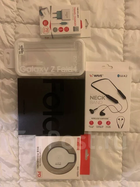 Samsung Galaxy Z Fold4. �����, 256 ��, ������ ����