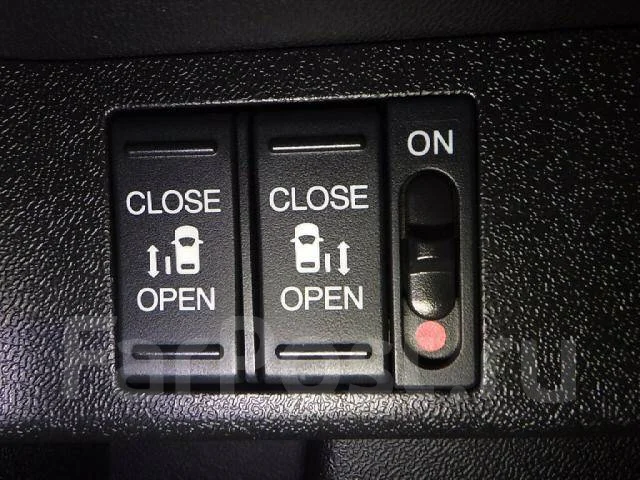 Honda Stepwgn. �������, ��������, 1.5 (150��.�.), ������, 64 000����. ��, �/�. ��� ����� �� ������������ ����