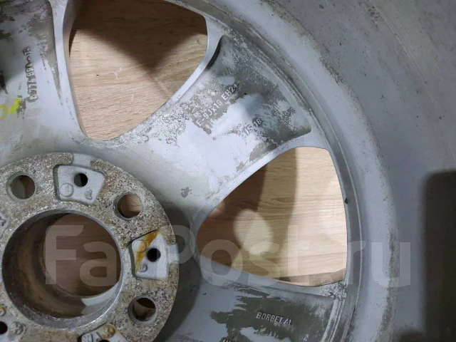 BMW. 9.0x19", 5x120, ET18, �� 72,6���. ����