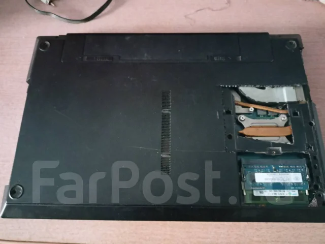 Samsung 305V5A. 15.6", 1,7����, ��� 4 ��, WiFi: 1, Bluetooth: 1 ����