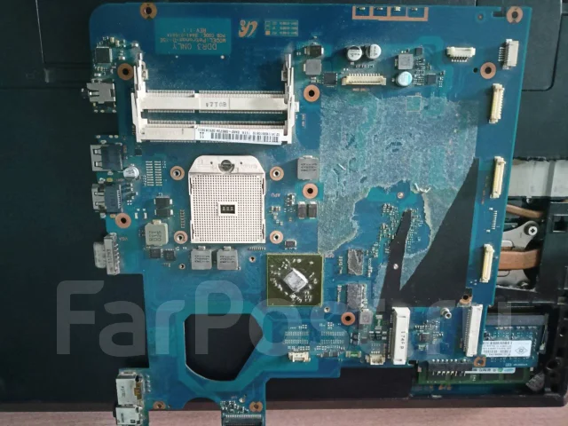 Samsung 305V5A. 15.6", 1,7����, ��� 4 ��, WiFi: 1, Bluetooth: 1 ����
