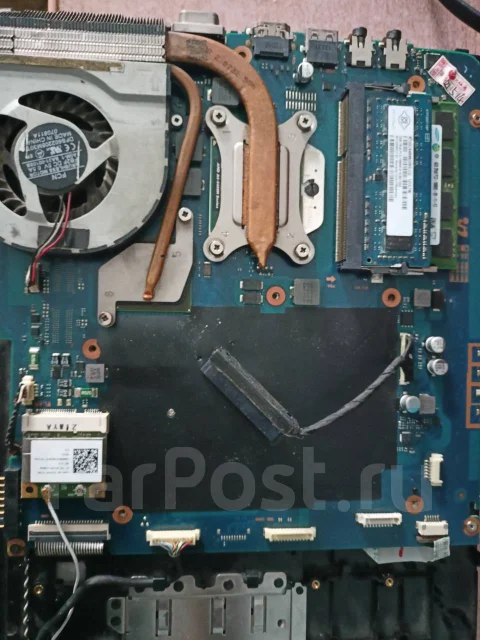 Samsung 305V5A. 15.6", 1,7����, ��� 4 ��, WiFi: 1, Bluetooth: 1 ����