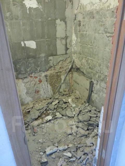 Демонтаж, снос стен и перегородок плит перекрытия санузлов, зданий во ...