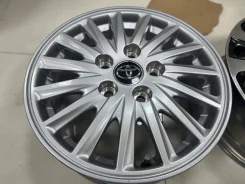 Toyota. 6.0x15", 5x114.3, ET50, �� 60,1���. ����