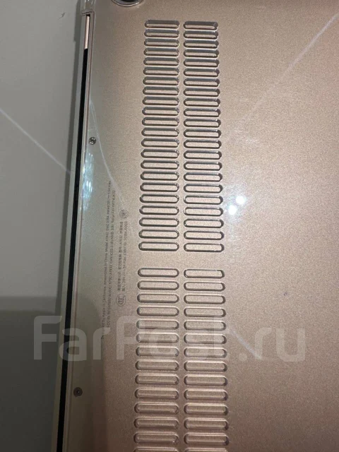 Apple MacBook Air 13 2018. 13.3", 1,6����, ��� 8 ��, ���� 218���, WiFi: 1, Bluetooth: 1 ����