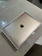 Apple MacBook Air 13 2018. 13.3", 1,6����, ��� 8 ��, ���� 218���, WiFi: 1, Bluetooth: 1 ����